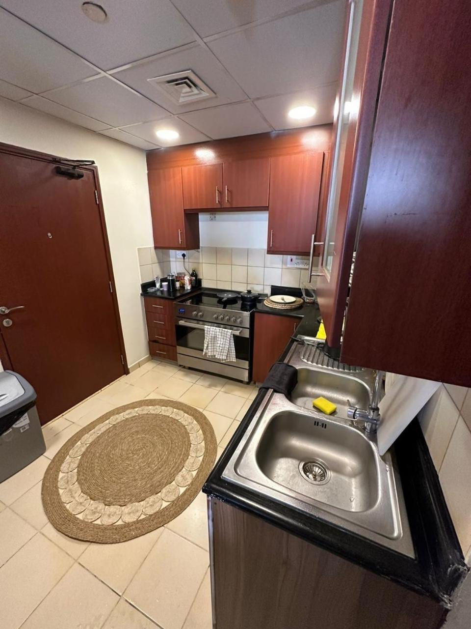 Hostel Ora Place Dubaj Zewnętrze zdjęcie